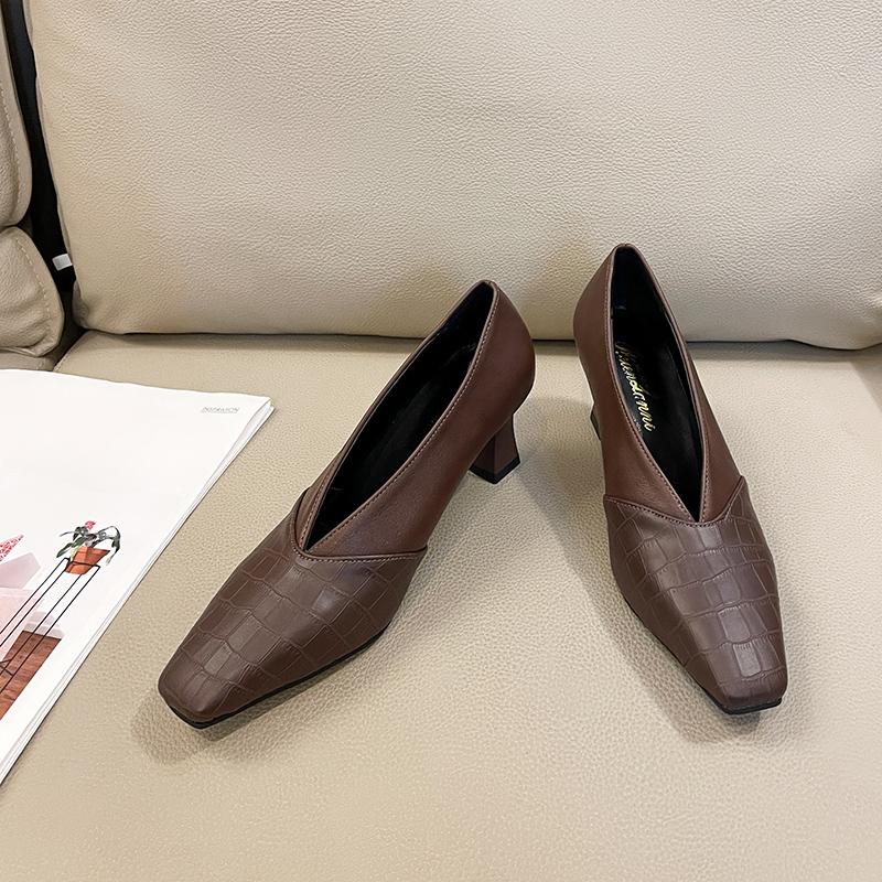 Mode Damen Spitzschuh Dick Mittelhoch Absatz Pumps Flach Schlicht Handschuhschuhe Damen Herbst Freizeitschuhe Beige Braun Große Größe 41