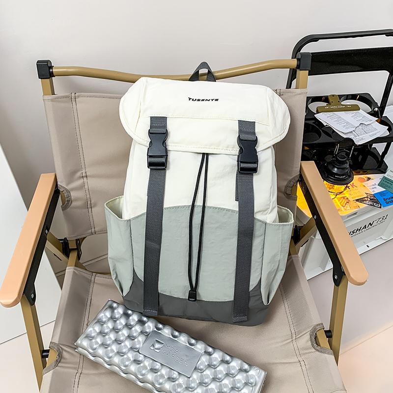 Travel Backpack Unisex Large Capacity School Bag Waterproof Outdoor Backpack Lightweight Commuter Computer Bag