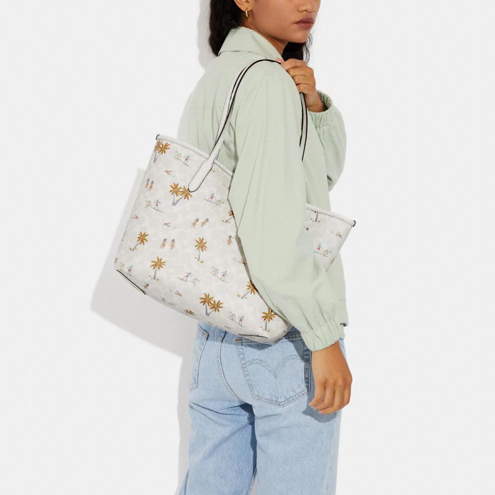 New COACH City Leather Tote Bag, Shopping Bag, Tote Handbag, Shoulder Bag Women's White CJ601-SVRFI