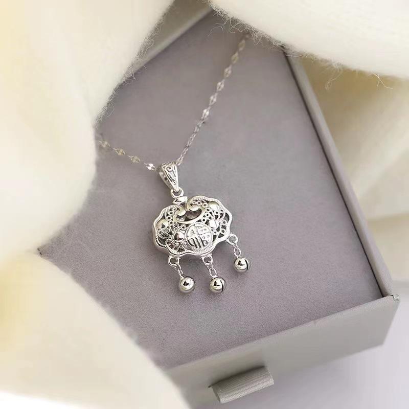 SHIAI S925 Sterling Silver Peace Lock Fu Character Retro Clavicle Chain Pendant