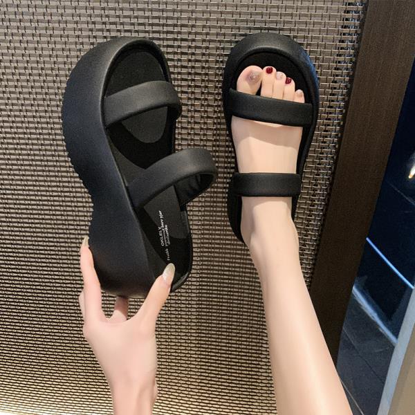 Fashion Female Shoes House Slippers Platform Luxury Slides Summer Clogs Woman 2025 Designer Soft Beach Fashion Slippers Women Summer Sli