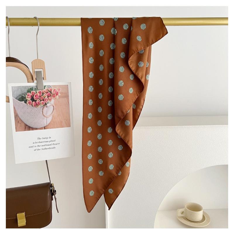 Classic Polka Dot Triangle Scarf Women Spring Summer Versatile Decorative Fashion Scarf