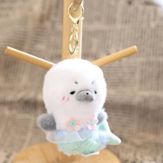 Cute Dress Up Seal Plush Keychain, Small Stuffed Animal Otter Pendant for Bag Backpack Purse, Kawaii Key Ring Charm, Gift for Girls Women