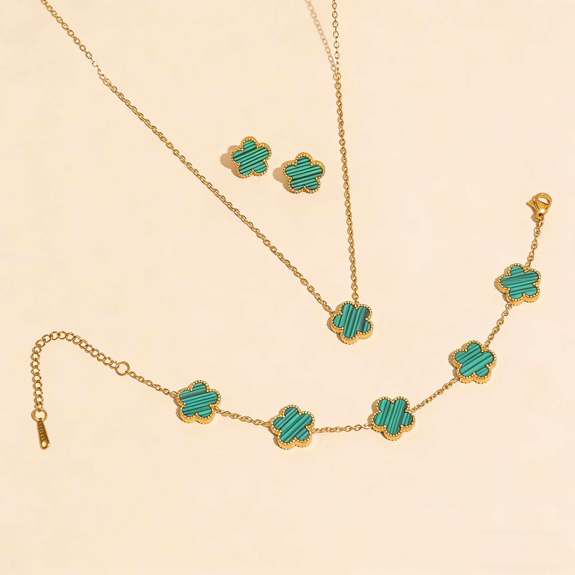 

Stylish Lucky Four-Leaf Clover Jewelry Set: Titanium Steel 18K Chain Necklace, Bracelet, Earrings Silver