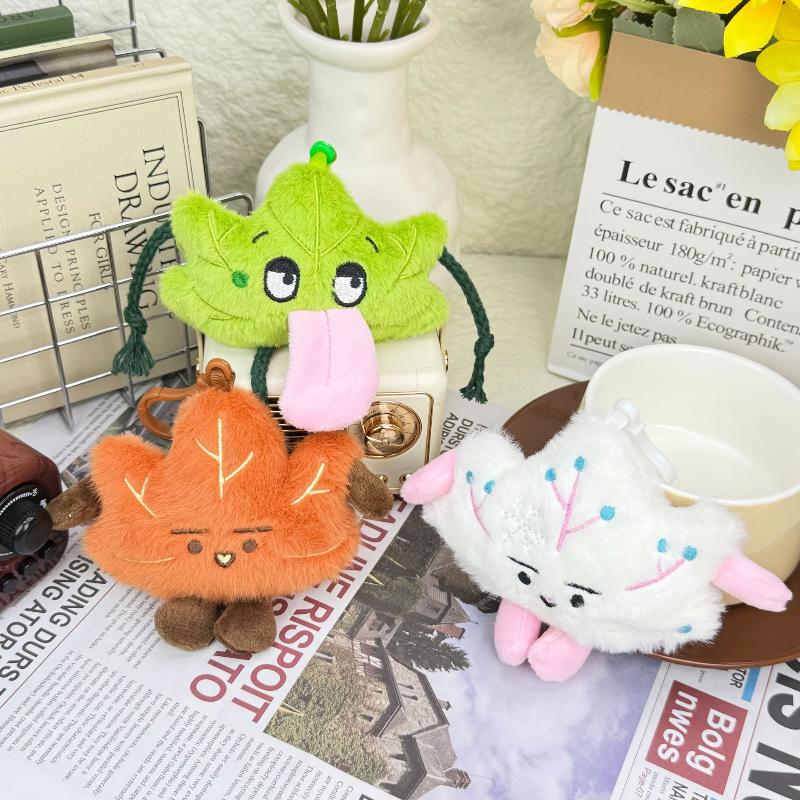 Cartoon Cute Small Maple Leaf Plush Keychain Creative Backpack Pendant Kawaii Mini Mock Leaf Doll Decoration Couple Gift