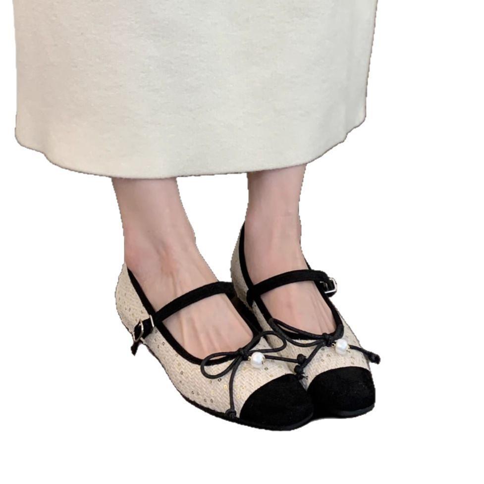 Xiaoxiangfeng shallow mouth single shoes female 2025 new spring French retro gentle fairy style thick heel Mary Jane shoes
