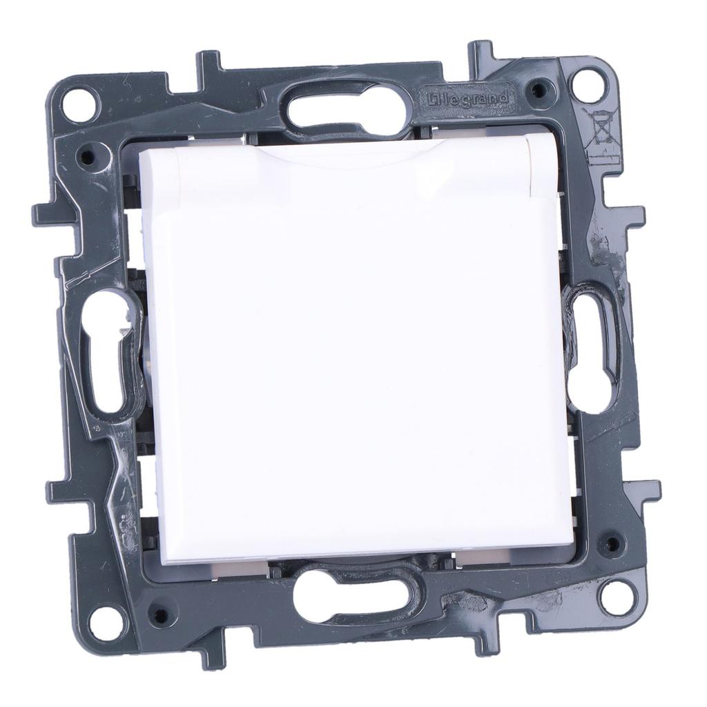 Single Power Socket with Grounding IP44, Screw Terminals, Without Switch