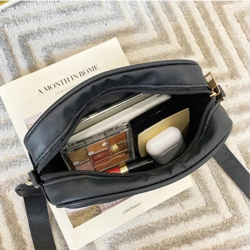 High Quality Women's PU Rolling Strip Camera Bag Shoulder Bag Mobile Phone Bag Casual Crossbody Bag