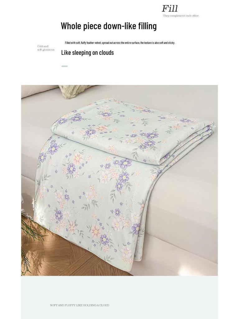 Cool Silk Summer Quilt: Lightweight, Breathable, Ideal for Home or Dorm Use
