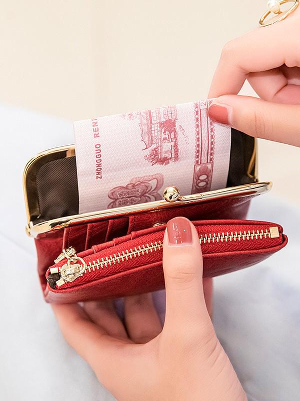 Women's 2023 Retro Multifunctional Folding Wallet & Coin Purse with Card Holder