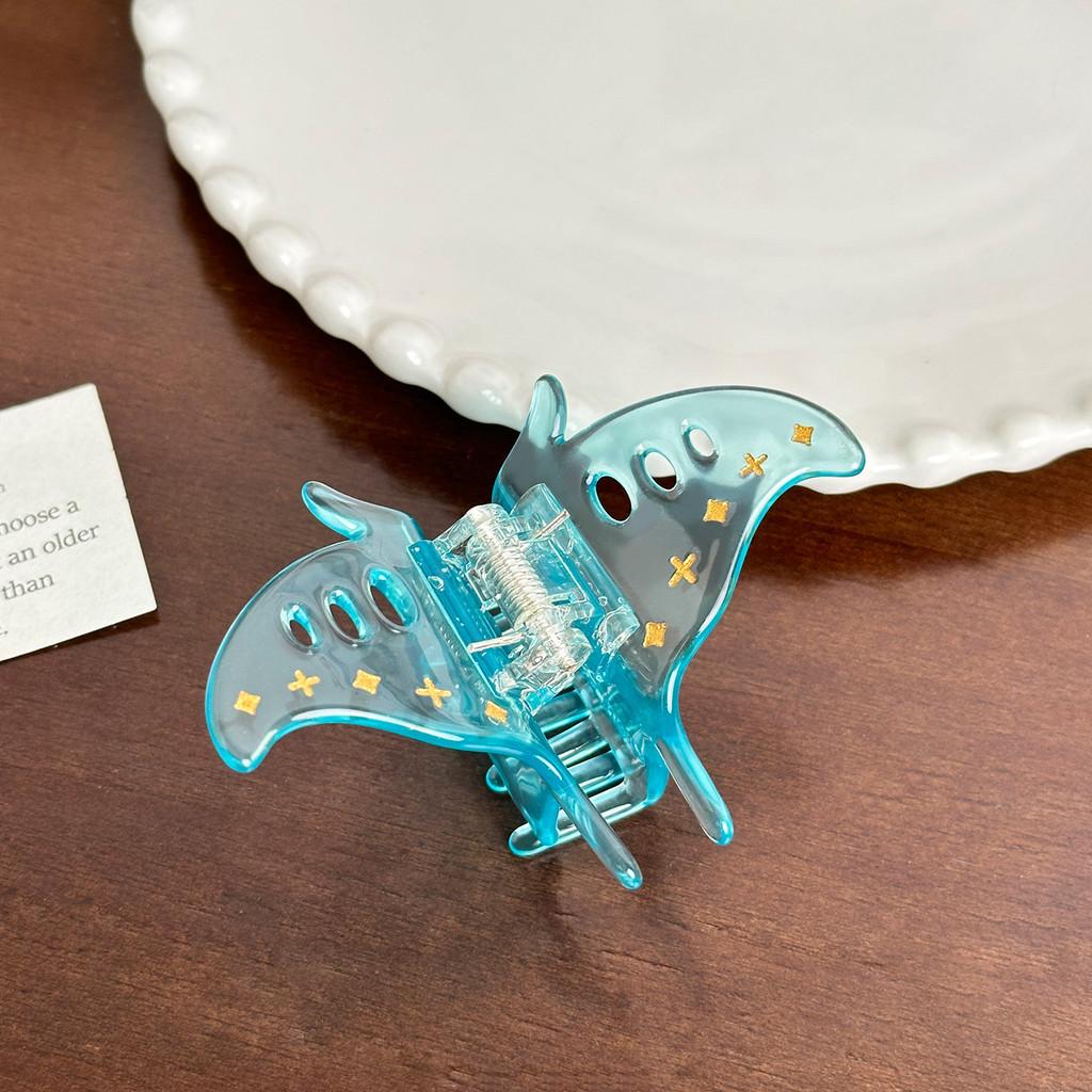 Chic Acetate Hair Claw Clips For Women In Unique Geometric Designs And Colors