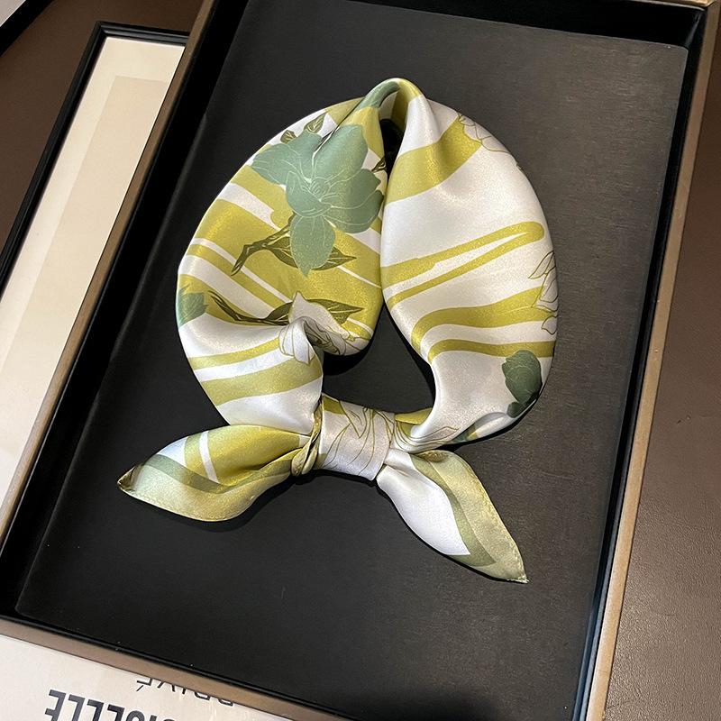 Beige Silk Silk Scarf Small Square Scarf Women's Versatile 111 Mulberry Silk Headband Small Silk Scarf Fashion Small Scarf with Shirt
