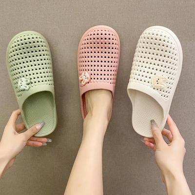 Sandales creuses tendance pour femmes 2024 : pantoufles de plage plates, respirantes et confortables