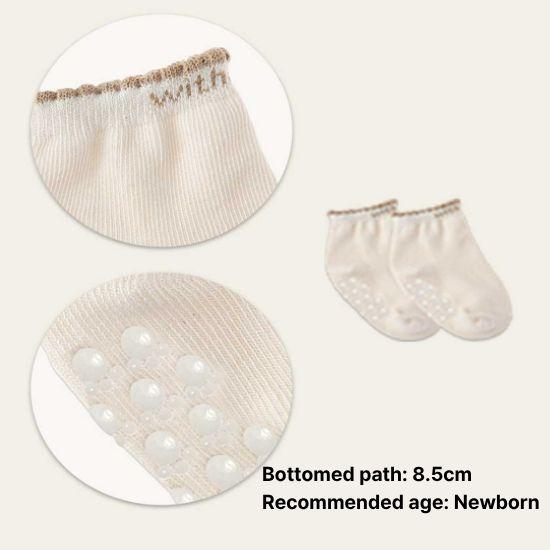 Withorganic Year of the Horse Newborn 6-Piece Premium Gift Set - Cloud Heart Horse