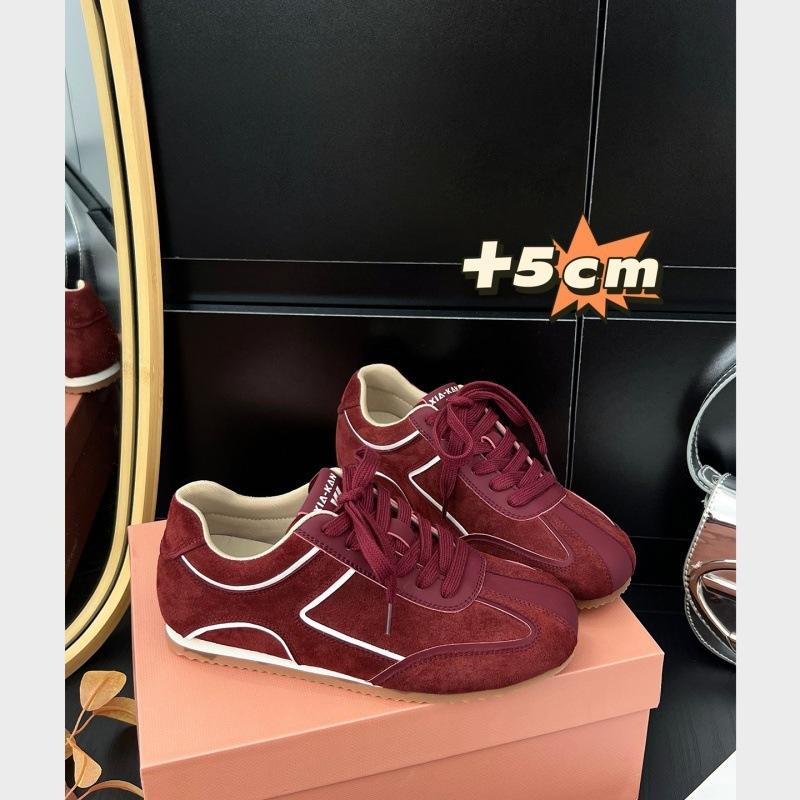 

inner height increase of 5cm~ not tired feet retro German training shoes women s 2025 autumn new leisure sports soft-soled Forrest Gump board shoes 40