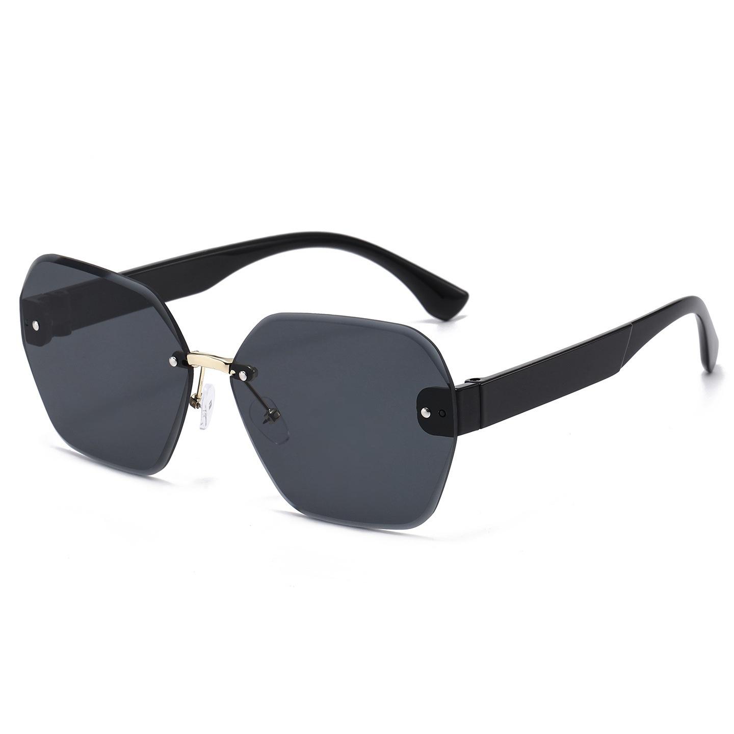 

Designer Sunglasses Unisex Large Frame Sunshade Versatile Sunglasses Show Thin Face Marine Film Personality Trend