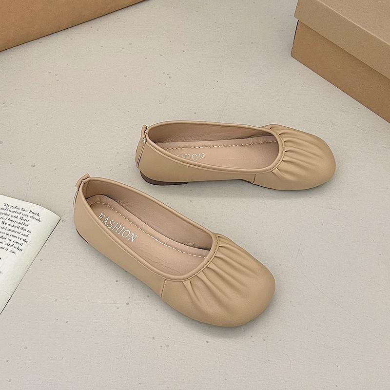French round head pleated soft sole single shoes women's 2025 new spring and autumn flat bottom versatile comfortable casual Doudou grandma shoes