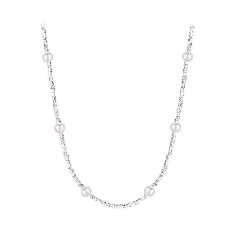 Elegancki Perłowy Choker z Gipsówką: Luksusowy Modny Naszyjnik Damski