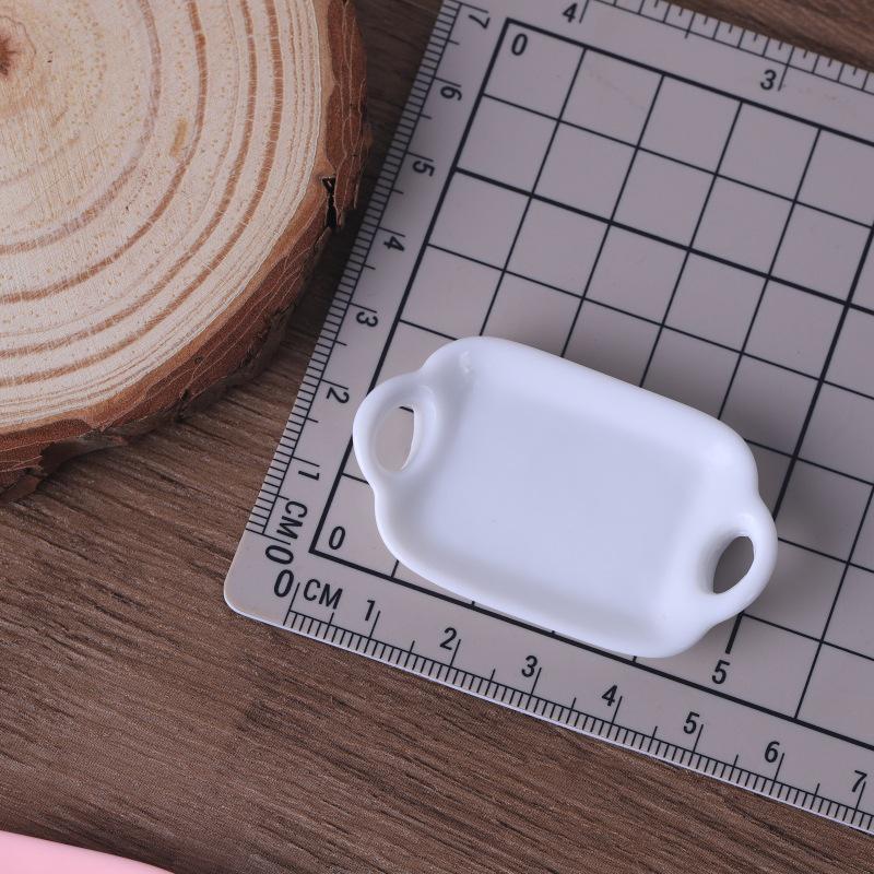 Miniature Dollhouse Dinnerware Set: Double-Ear Plate & Tray with DIY Cream Glue Handmade Resin Accessories