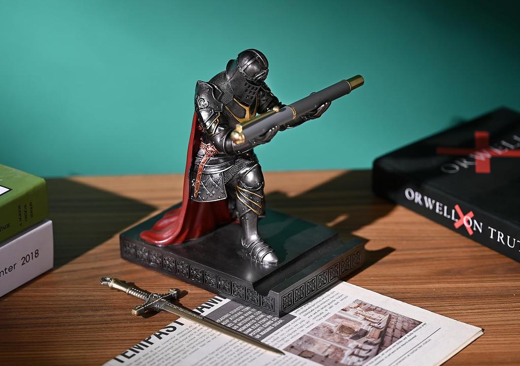 HDMbigmi King's Guard Leader Cloak Warrior Knight Pen Holder Cell Phone Stand, Ornament Knight Statue, Pen Stand Paperweight for Office or Home (Iron)