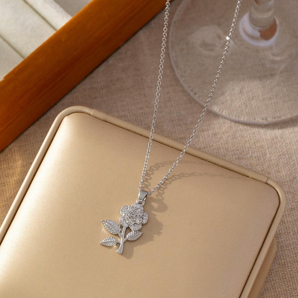 Micro Paved Titanium Steel Cross Pendant Necklace For Women Stylish Versatile Delicate Collarbone Chain