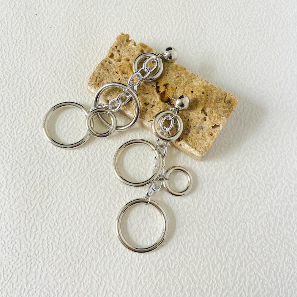 

Summer 2023 Elegant Vintage Alloy Long Circle Earrings For Women Fashionable Design Geometric срібний