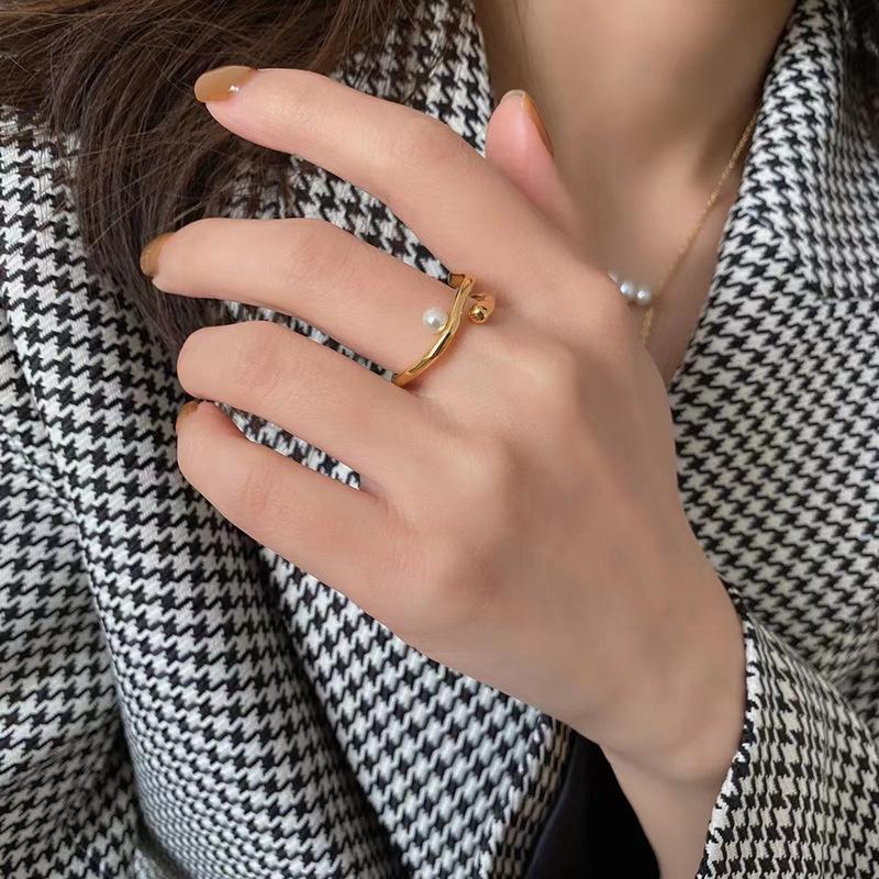 Adjustable Gold Irregular Pearl Ring: Women's Versatile, Retro, Light Luxury French Design