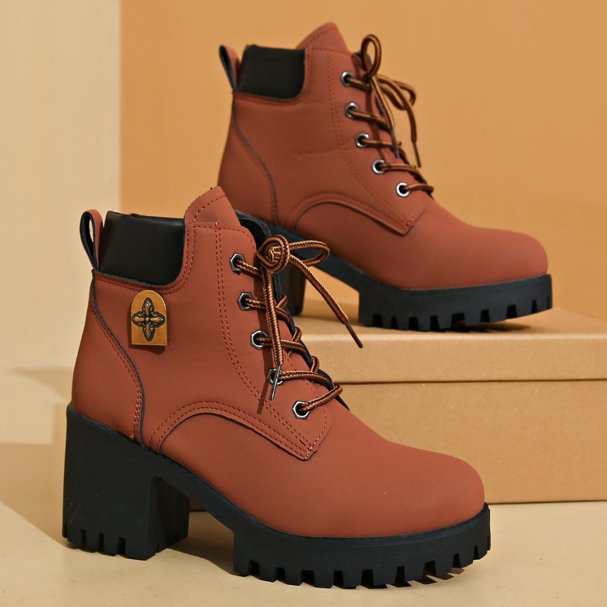 

Women Retro Round Toe Chunky Heels Ankle Boots Autumn New High Heels Shoes Woman Lace Up Platform Short Booties Big Size 42 35