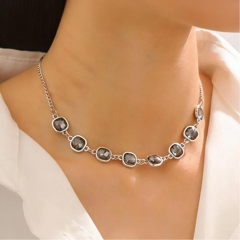Fashionable Square Black Diamond Necklace Set Simple Geometric Inlay Splice Earrings Bracelet Necklace Jewelry Accessories Gifts