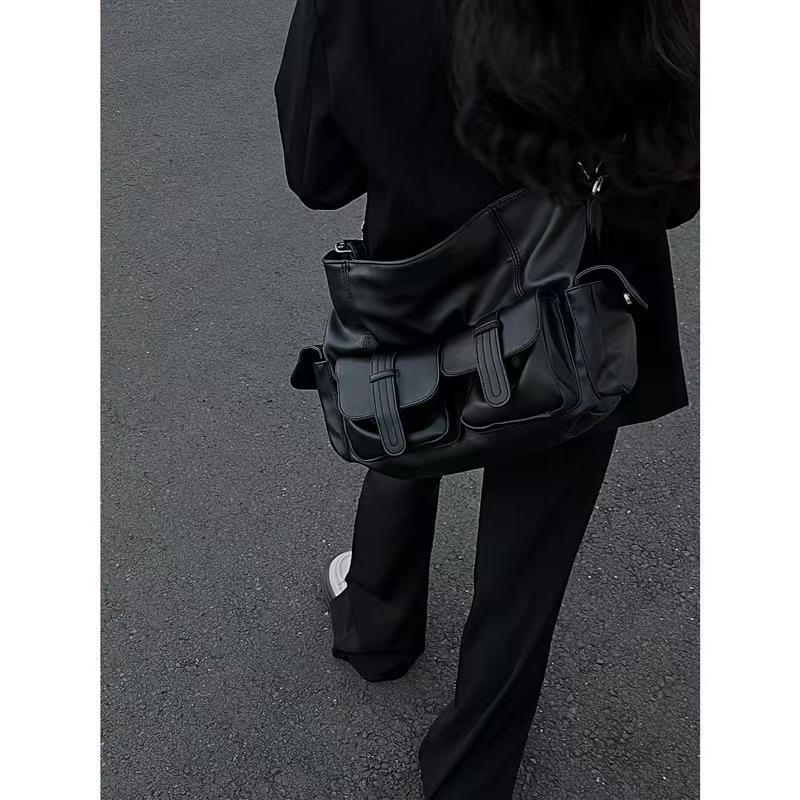 Autumn/Winter Women's Large Capacity Retro Crossbody and Shoulder Tote Bag