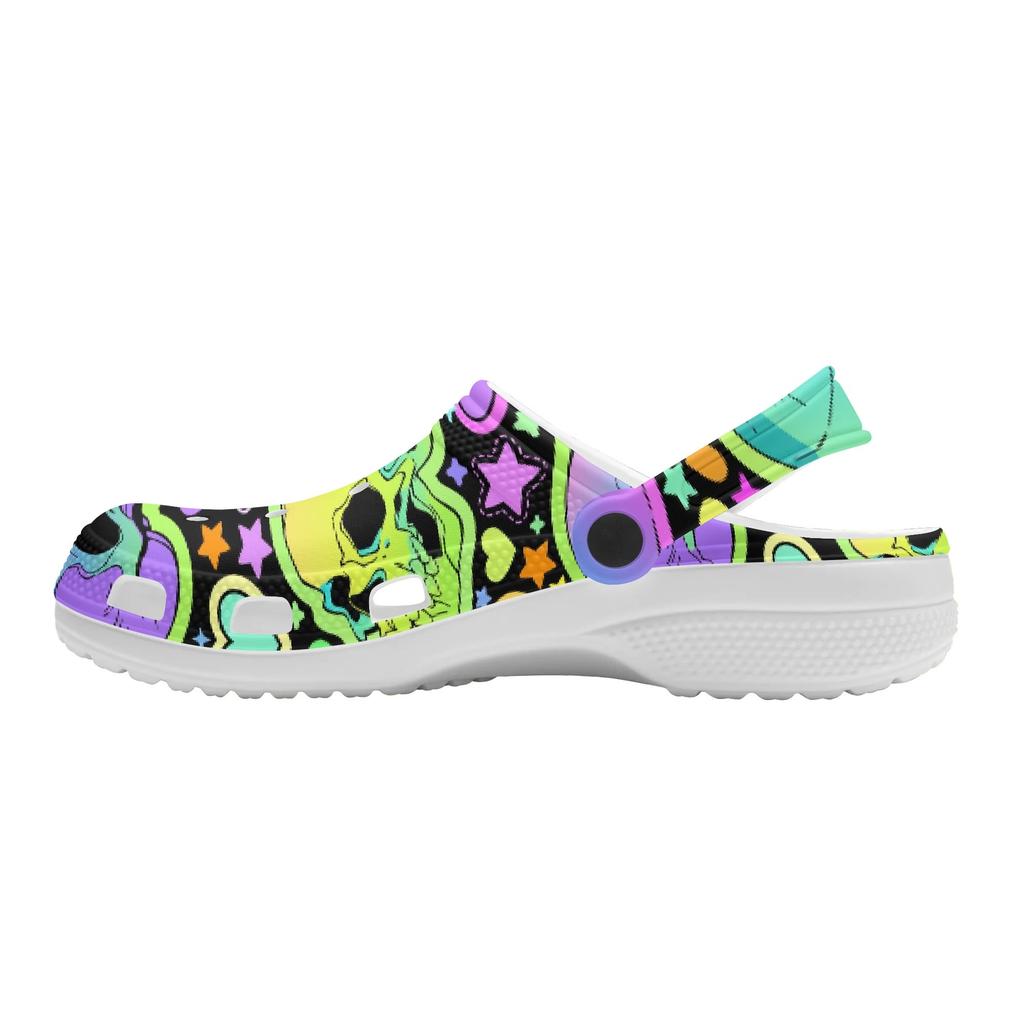 White EVA Clogs with Halloween Ghost Print, Lightweight Slip On Garden Shoes, Breathable Beach Sandals, Indoor Outdoor Slippers for Men Women
