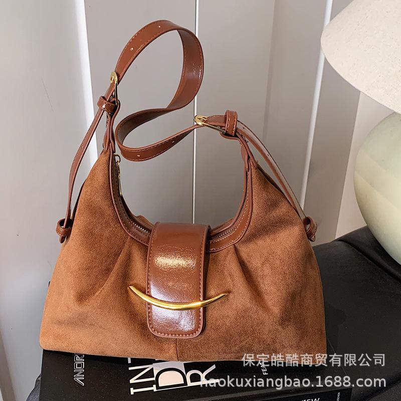 Autumn and Winter Bags Women's 2025 New Trendy High-end Sense Retro Popular Fashion Versatile Shoulder Bag Crossbody Dumpling Bag