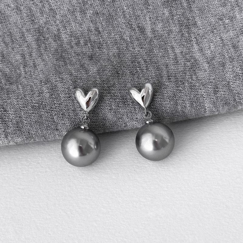 

Love Pearl Earrings - Elegant Silver Pin - Versatile Ear Accessories срібний
