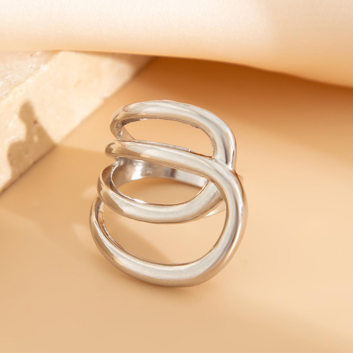 

Европейский и американский комплект из массивных нестандартных металлических браслетов