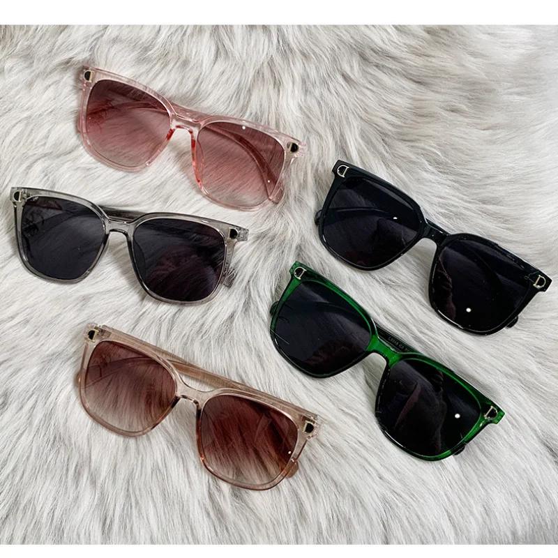 New Fashion Summer Vintage Oversized Square Frame Sunglasses for Women Retro Punk Rectangle Sun Glasses Eyewear Shades