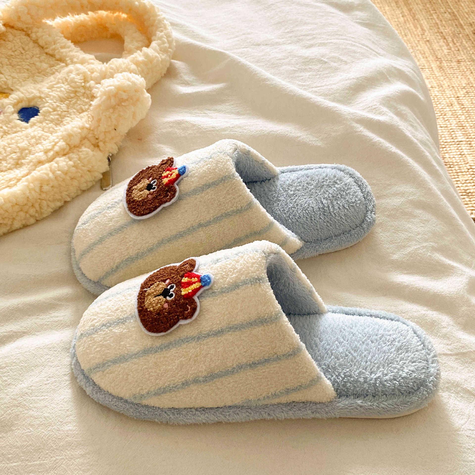 

Женские корейские повседневные хлопковые тапочки в полоску с мишками - Теплые, удобные, легкие, плюшевые и на плоской подошве для осени-зимы Size 38-39, approx. 24cm синий
