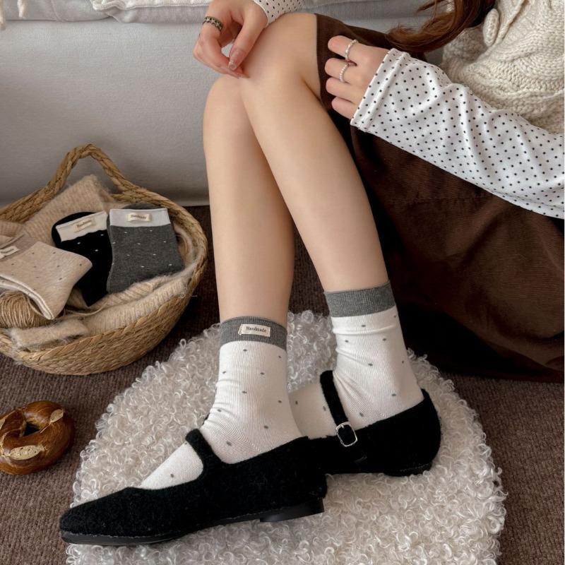 Winter and Autumn Patterned Pointed Mid-calf Socks in Contrasting Colors, Boneless Socks Made of Children's Cotton Fabric