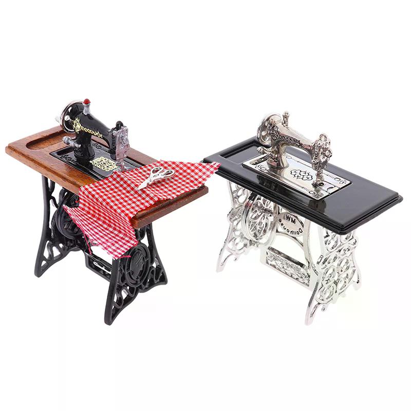 1:12 Dollhouse Mini Furniture Sewing Machine with Scissors for Doll House Decor For Kids Creative Play