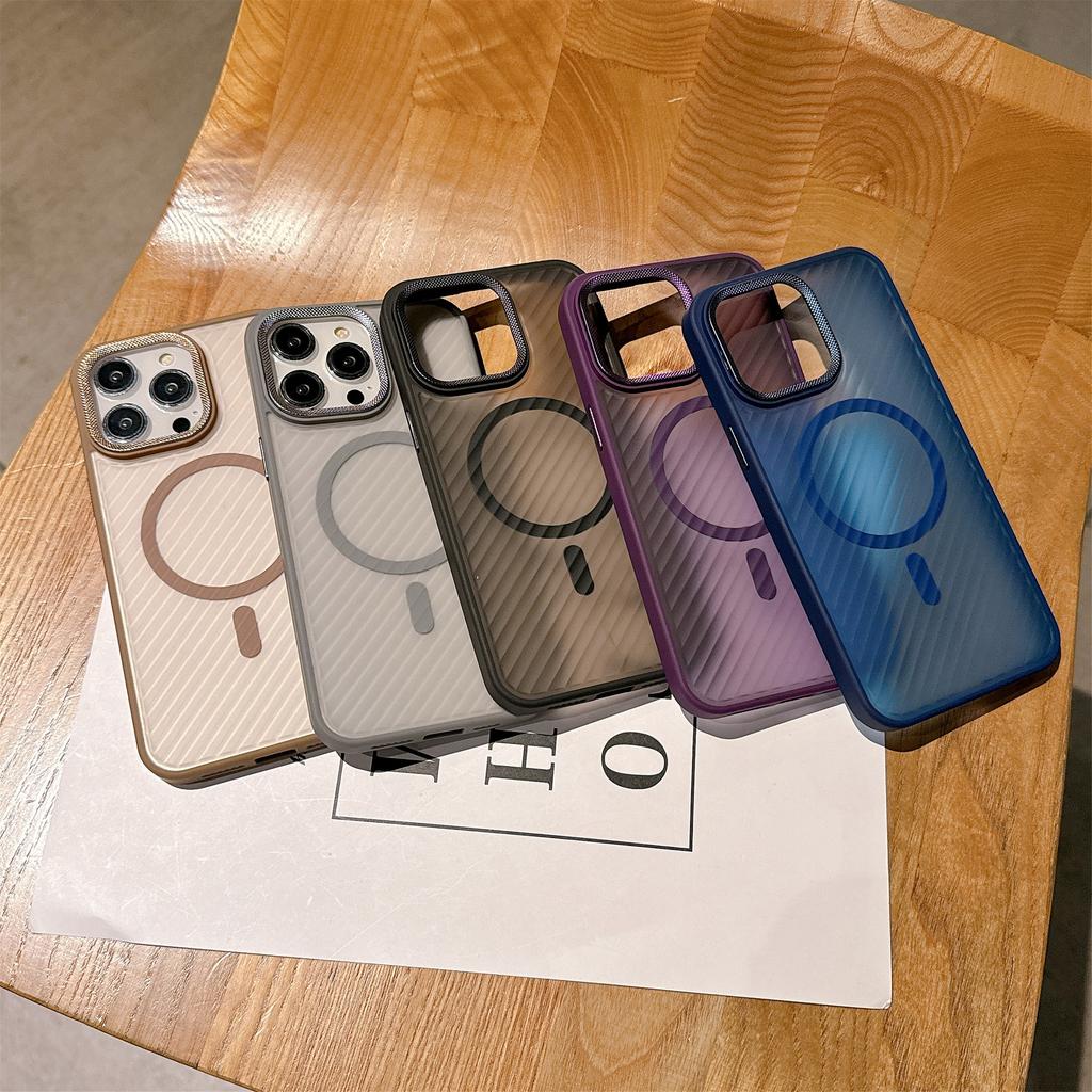 Applicable to iphone16 corrugated skin feeling mobile phone case twill magnetic suction Apple 15ProMax matte anti-drop protective cover