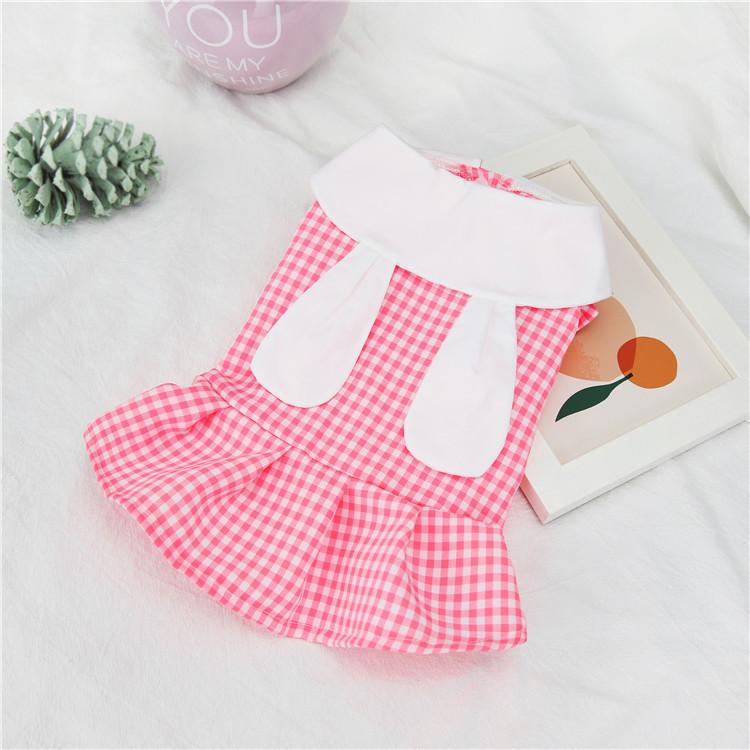 

Кошки и собаки выходят на улицу весной и летом. Свежая и милая клетчатая юбка с заячьими ушками. Теплая куртка. Удобная и легкая. S красный