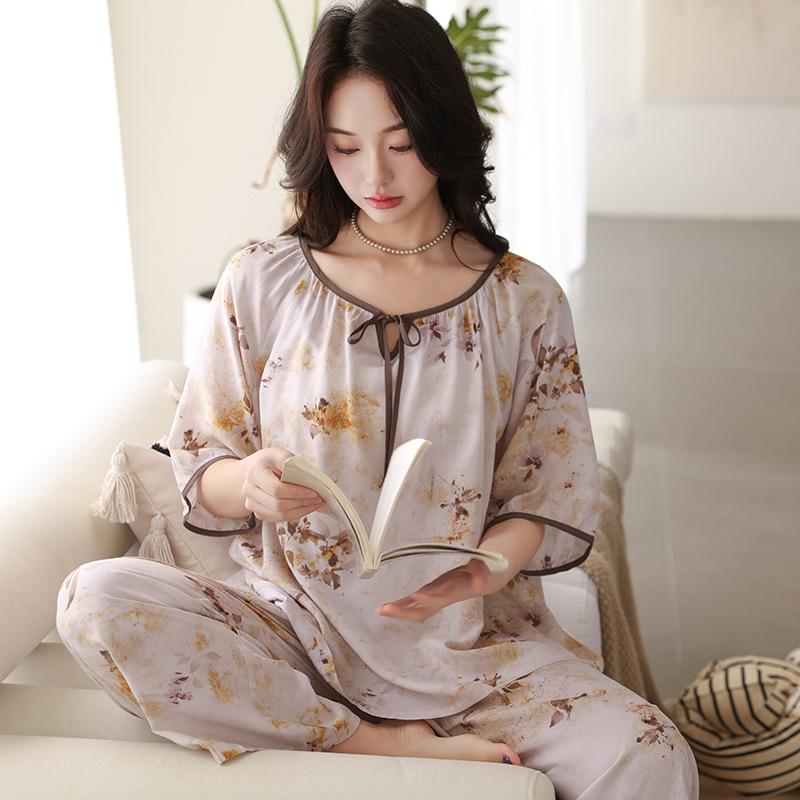 Cotton and silk floral women's new Chinese style pajamas set summer short-sleeved nine-point pants loungewear can be worn outside idyllic style
