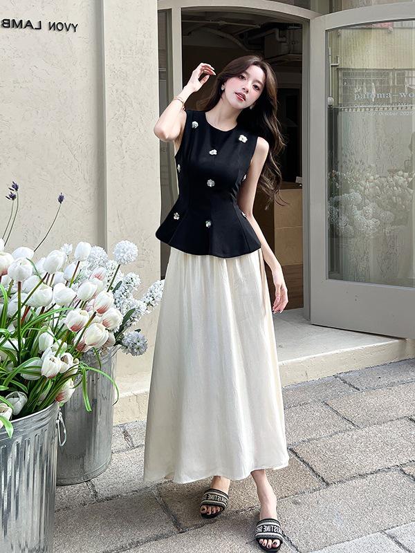 Chic Summer Sleeveless Black Vest & Waist-Cinching Skirt Set