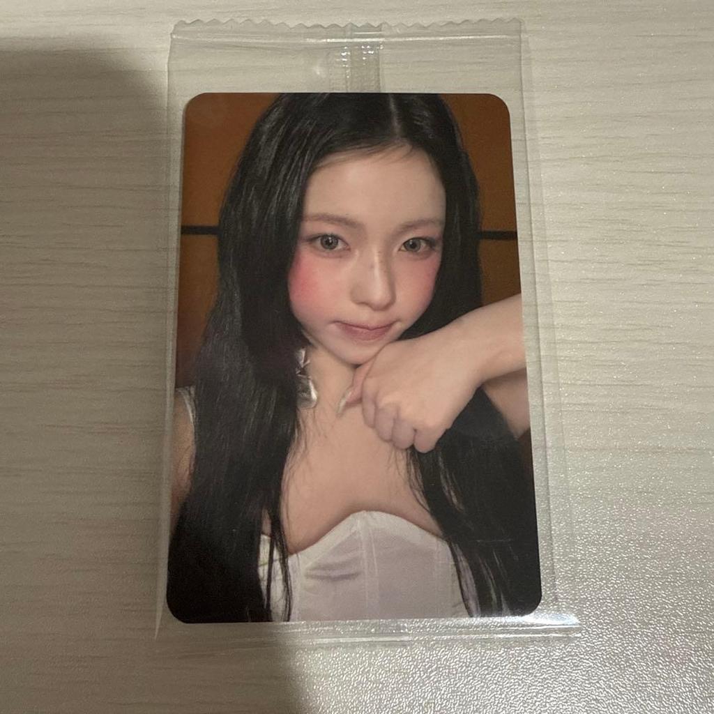 [USED] Nmixx Gyujin BlueValentine