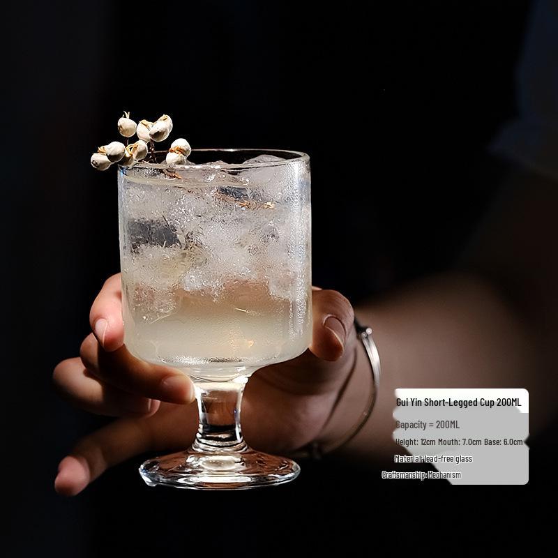 Japanische Collins-Tasse: Leichtes Highball-Glas für Cocktails und Long Island Iced Tea