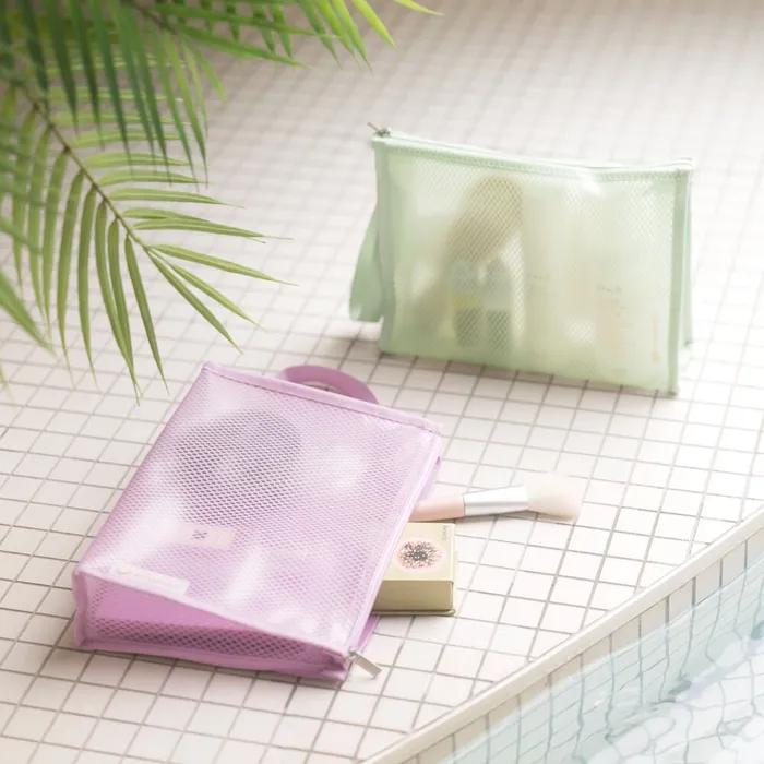 Travelers_Coated Mesh Pouch Medium v.3