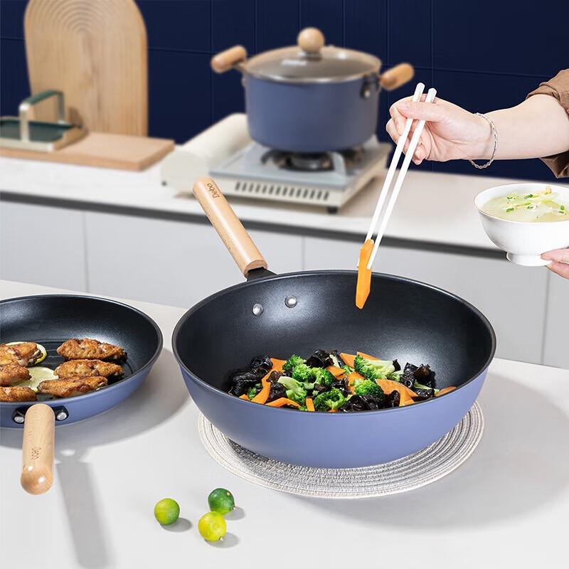 Debo Gomez Non-stick Cookware Set