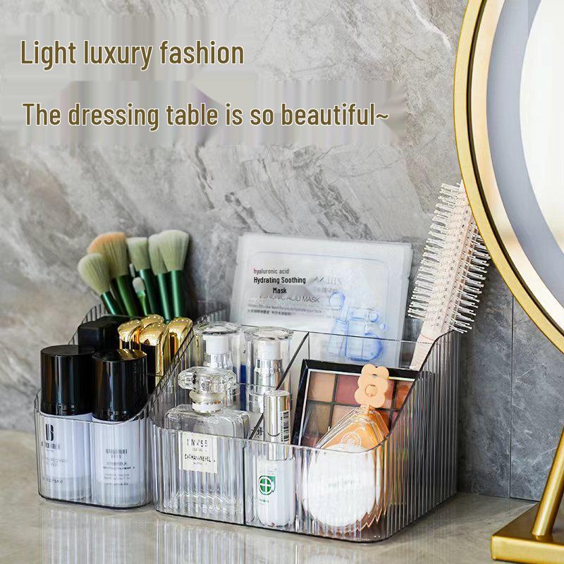 Eleganter Make-up-Organizer aus Acryl: Transparente Aufbewahrungsbox mit Fächern für Lippenstift und Pinsel