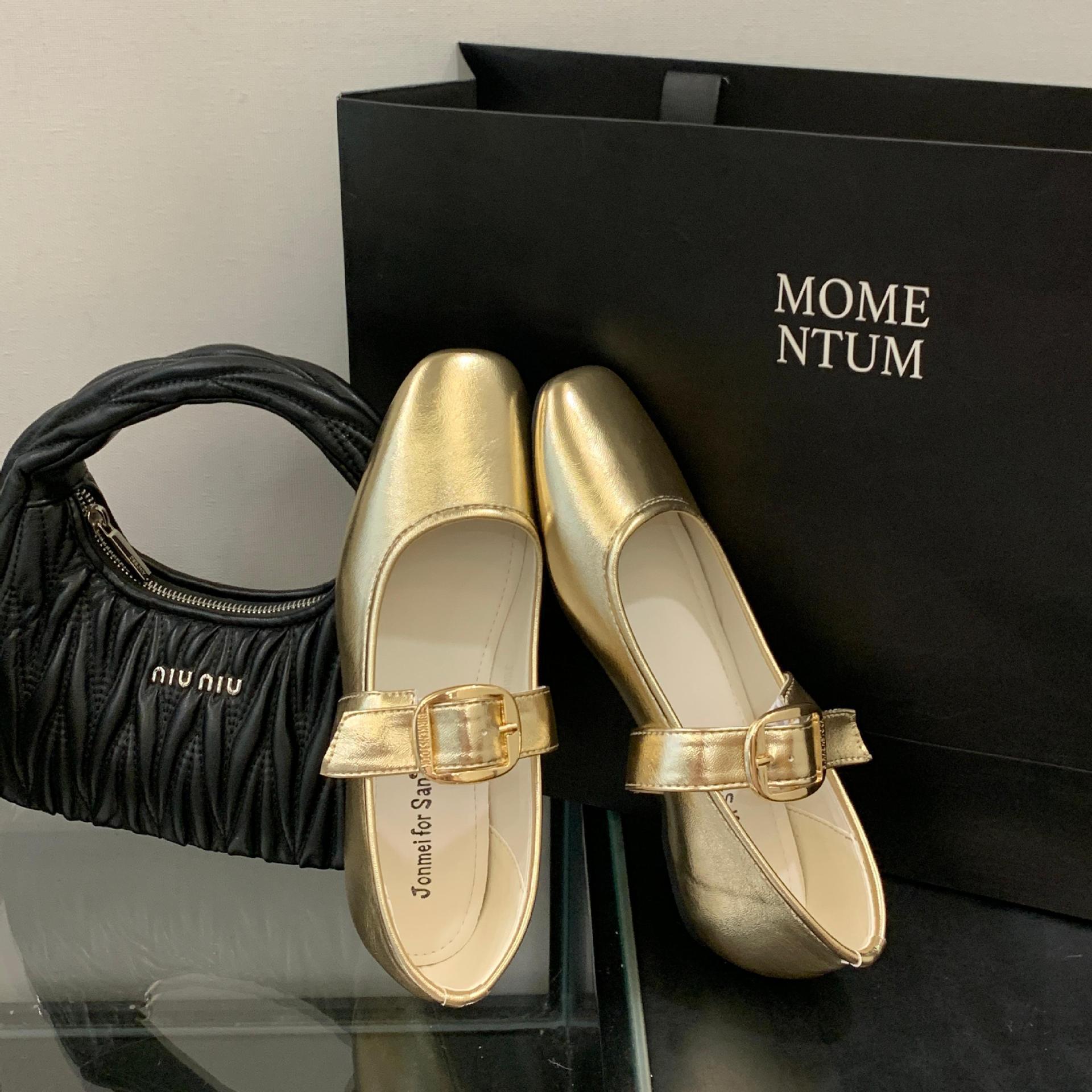 

2025 trend Korean version of French temperament Mary Jane shoes low heel non-slip single shoes soft sole Doudou shoes women s shoes fashion 39