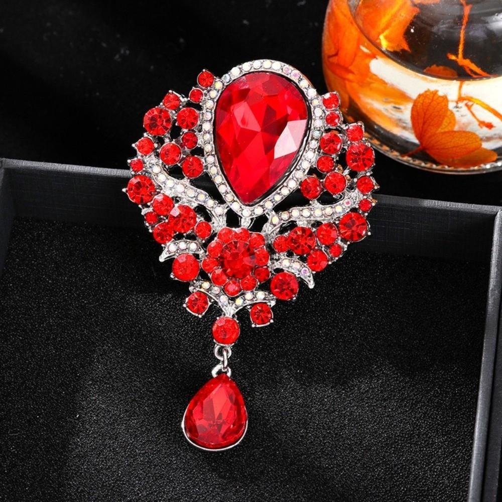 Luxury Rhinestone Rhinestone Bow Tie Clear Crystal Vintage Fashion Crystal Brooches Dangle Design Large Crystal Teardrop Brooch