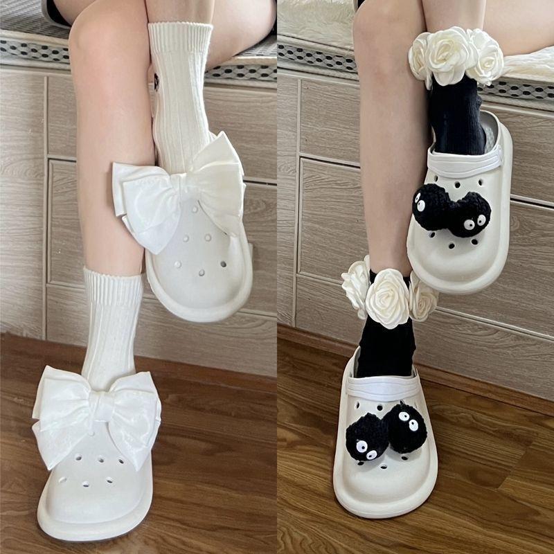 New hole shoes slippers women go out in summer, new platform summer sandals are fashionable to wear outside